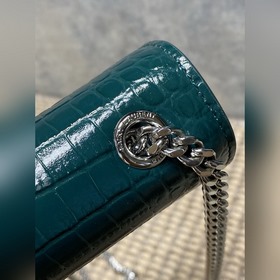 Зеленая сумка YSL Saint Laurent Boutiq