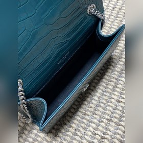 Зеленая сумка YSL Saint Laurent Boutiq