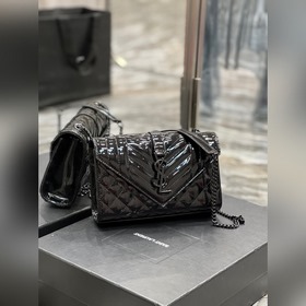 #Конверт# Черная лакированная кожа с ч