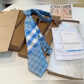 Галстуки Burberry теперь доступны в ма
