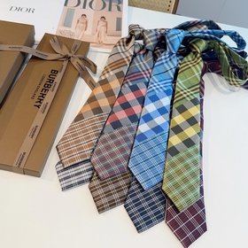 Галстуки Burberry теперь доступны в ма