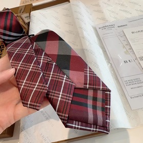 Галстуки Burberry теперь доступны в ма