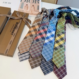 Галстуки Burberry теперь доступны в ма