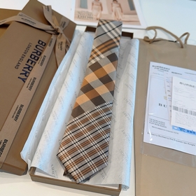 Галстуки Burberry теперь доступны в ма