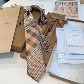 Галстуки Burberry теперь доступны в ма