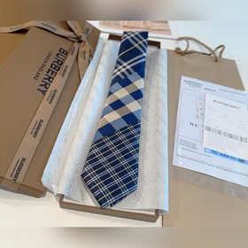 Галстуки Burberry теперь доступны в ма