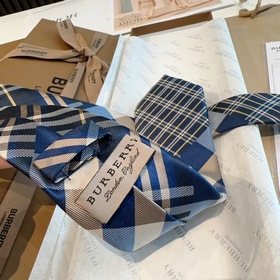 Галстуки Burberry теперь доступны в ма