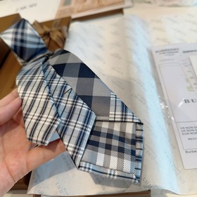 Галстуки Burberry теперь доступны в ма