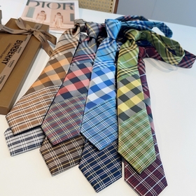 Галстуки Burberry теперь доступны в ма