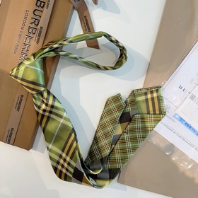 Галстуки Burberry теперь доступны в ма