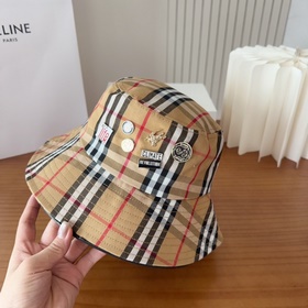 Культовая рыбацкая шапка Burberry — кл