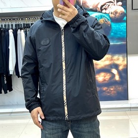 Куртка Burberry 25s с капюшоном, выпол
