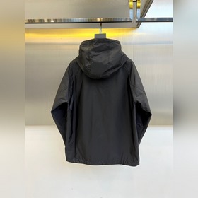 Куртка Burberry 25s с капюшоном, выпол