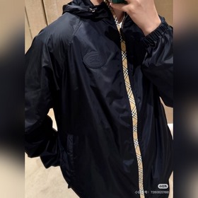 Куртка Burberry 25s с капюшоном, выпол