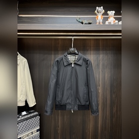 Презентация коллекции Burberry Pre-Fal