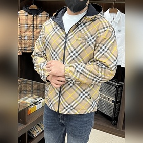 Презентация коллекции Burberry Pre-Fal