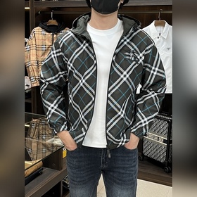 Презентация коллекции Burberry Pre-Fal