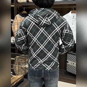 Презентация коллекции Burberry Pre-Fal