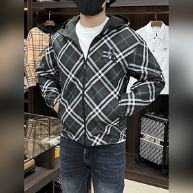 Презентация коллекции Burberry Pre-Fal