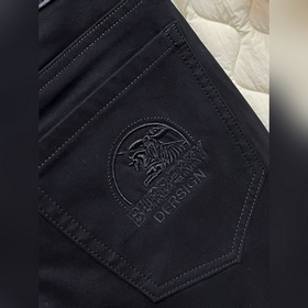 Эксклюзивная новинка Burberry： модные 