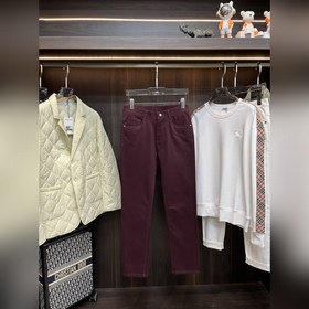 Эксклюзивная новинка Burberry： модные 