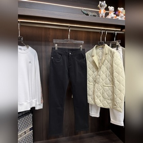 Эксклюзивная новинка Burberry： модные 
