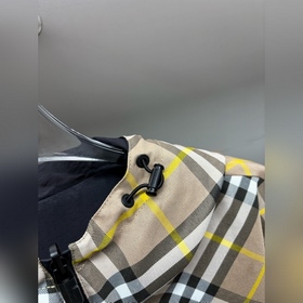 Двусторонняя куртка BURBERRY в клетку 