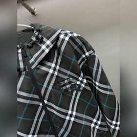 Двусторонняя куртка BURBERRY в клетку 