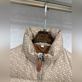 Уникальный жакет Burberry с жаккардовы