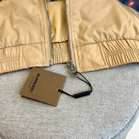 Burberry Осень/Зима 2025 Куртка с воро