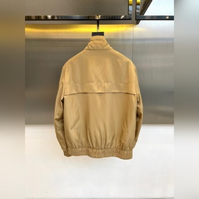 Burberry Осень/Зима 2025 Куртка с воро