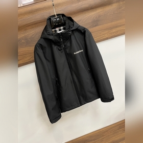 Презентация коллекции Burberry Pre-Fal