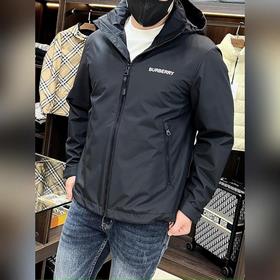 Презентация коллекции Burberry Pre-Fal