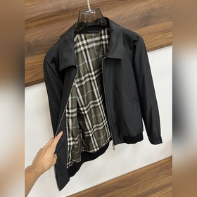 Презентация коллекции Burberry Pre-Fal