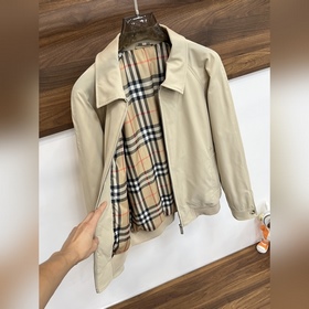 Презентация коллекции Burberry Pre-Fal