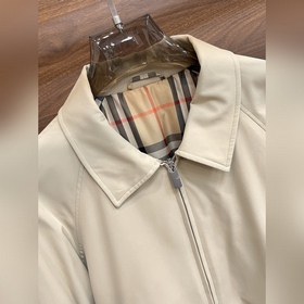 Презентация коллекции Burberry Pre-Fal