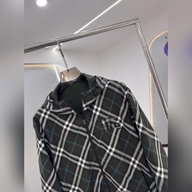 Новая двусторонняя куртка Burberry Э