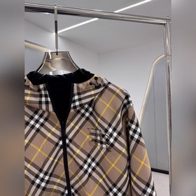 Новая двусторонняя куртка Burberry Э