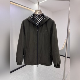 Новая двусторонняя куртка Burberry Э