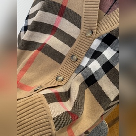 Вязаный кардиган BURBERRY Tartan ---