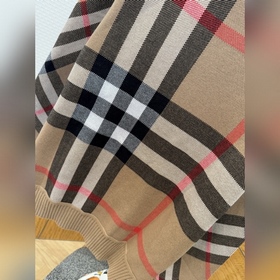 Вязаный кардиган BURBERRY Tartan ---
