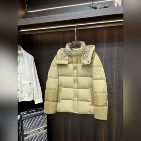 Флагманская пуховая куртка Burberry： н
