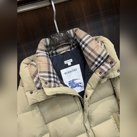 Флагманская пуховая куртка Burberry： н