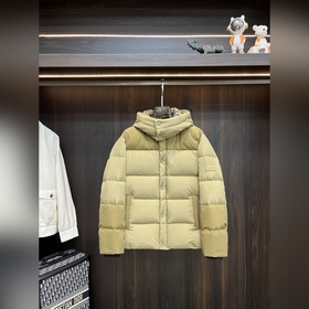 Флагманская пуховая куртка Burberry： н
