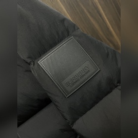 Флагманская пуховая куртка Burberry： н