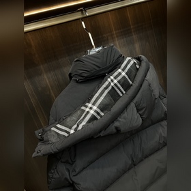Флагманская пуховая куртка Burberry： н