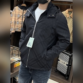 Презентация коллекции Burberry Pre-Fal