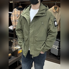 Презентация коллекции Burberry Pre-Fal