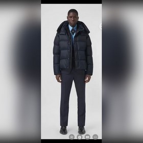 Официальный сайт Burberry обновил изоб