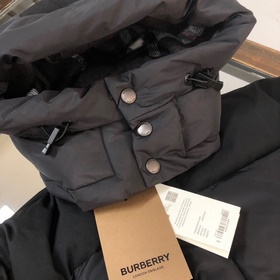 Новая коллекция Burberry уже доступна